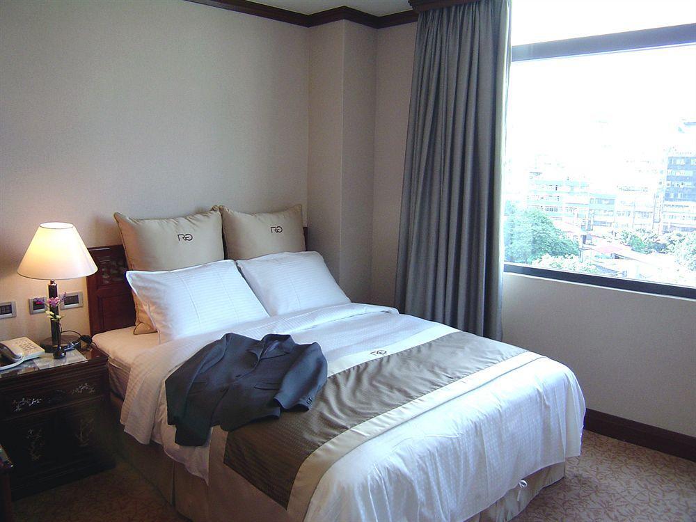 טאיפיי Rich Garden Hotel מראה חיצוני תמונה