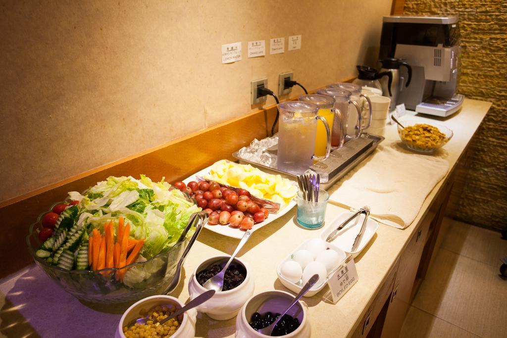 טאיפיי Rich Garden Hotel מראה חיצוני תמונה
