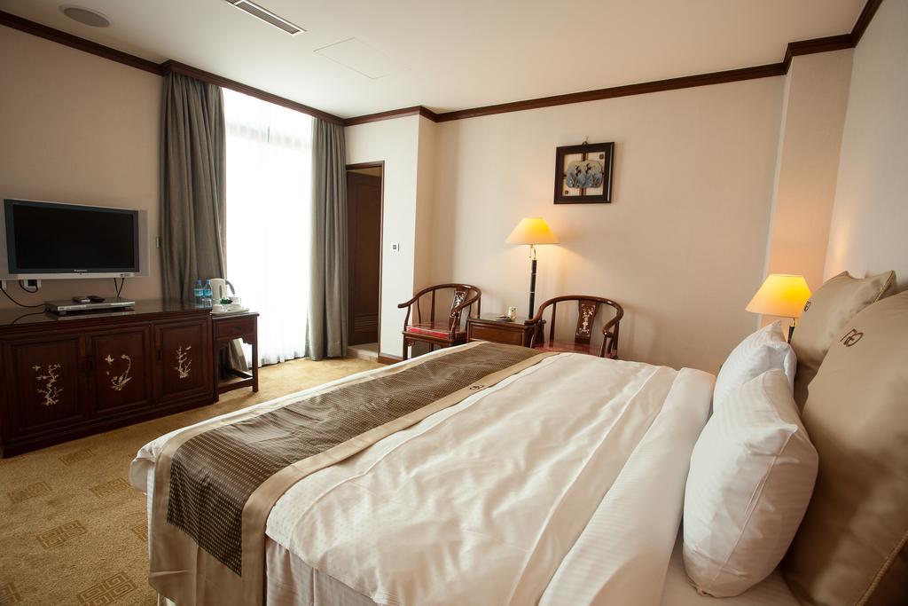 טאיפיי Rich Garden Hotel מראה חיצוני תמונה