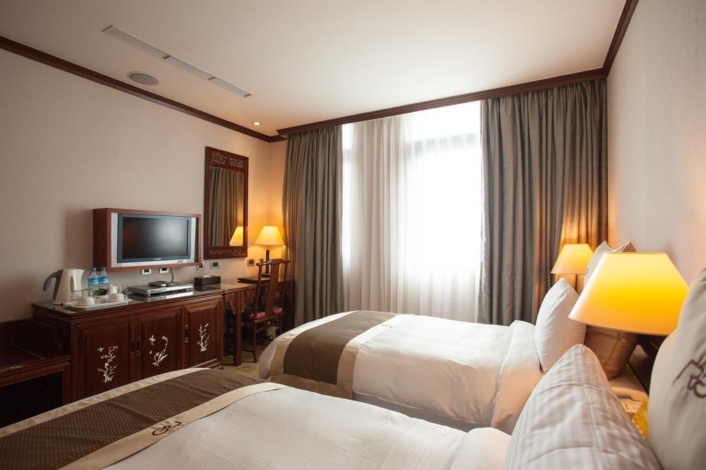 טאיפיי Rich Garden Hotel מראה חיצוני תמונה