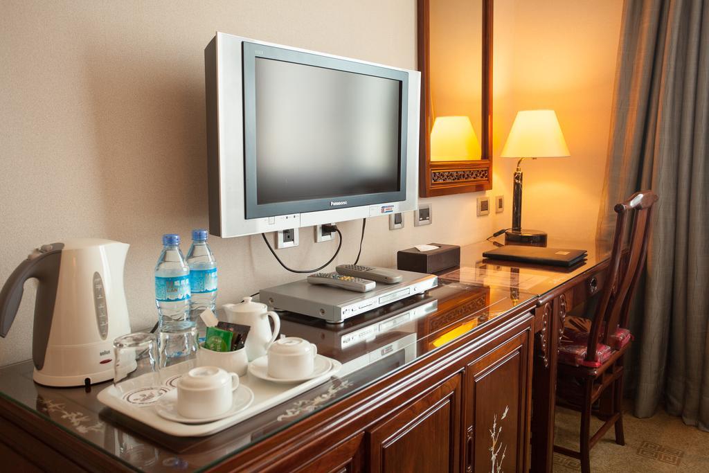 טאיפיי Rich Garden Hotel מראה חיצוני תמונה